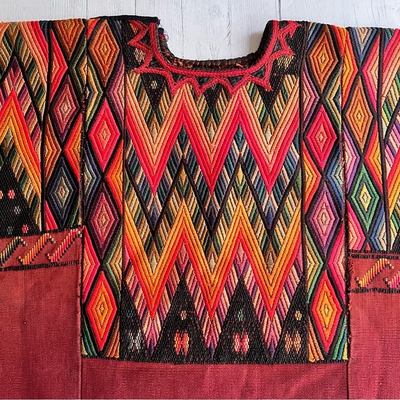 Vintage 70s Guatemalan Huipil Handmade Tunic Top – Red Brown Geometric P… - Picture 7 of 15